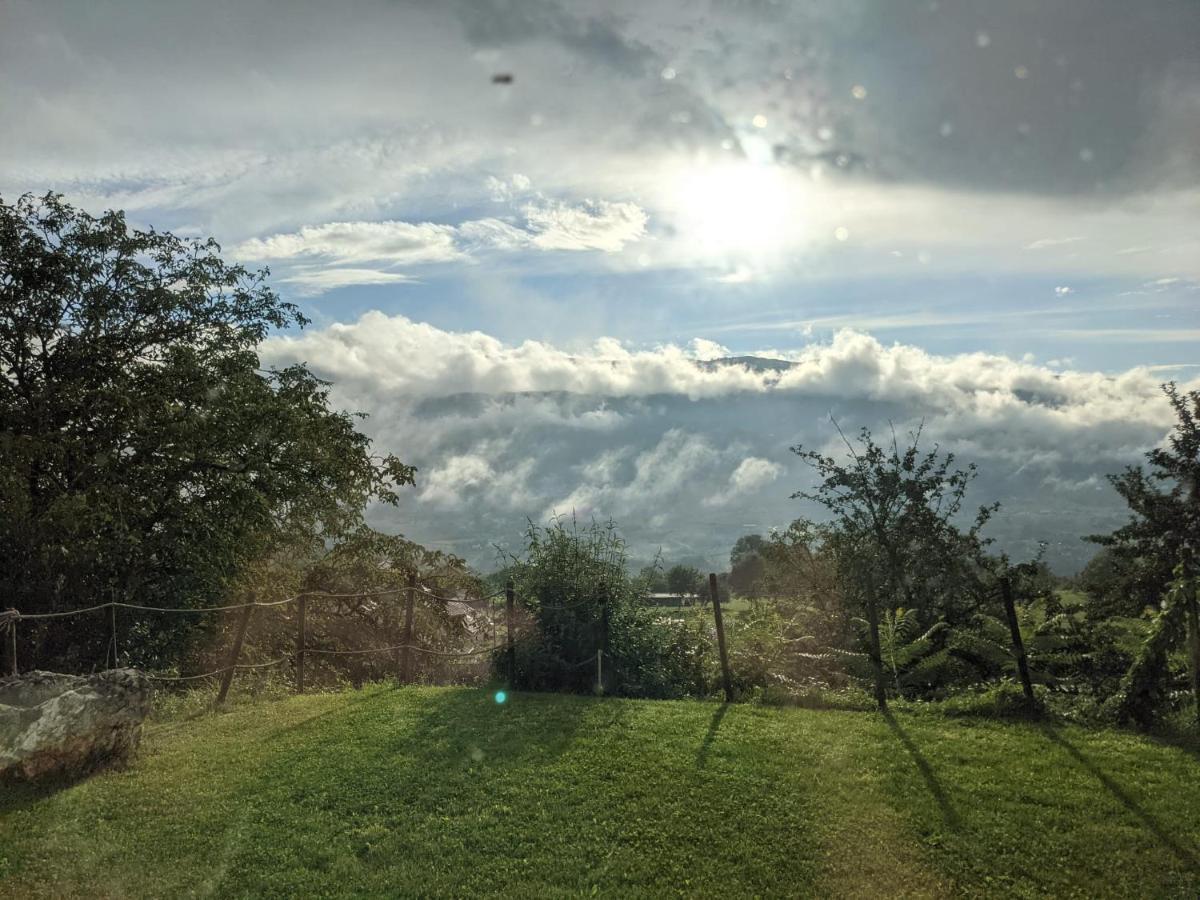 Le Paradis Des Gen Seyssel Kültér fotó